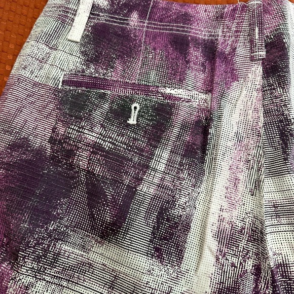 Calvin Klein Men’s Purple & White Flat Front Shorts Size: 34 Retails $70 NWOT - Picture 6 of 12
